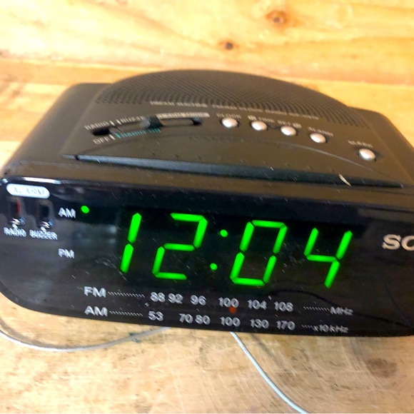 Sony Other Sony Dream Machine Amfm Alarm Clock Radio Battery Backup